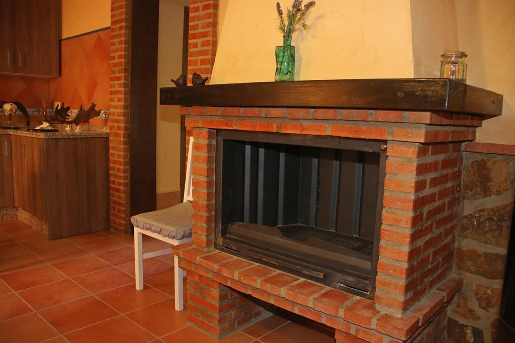 Casa Rural Sierra De Coripe Exterior photo